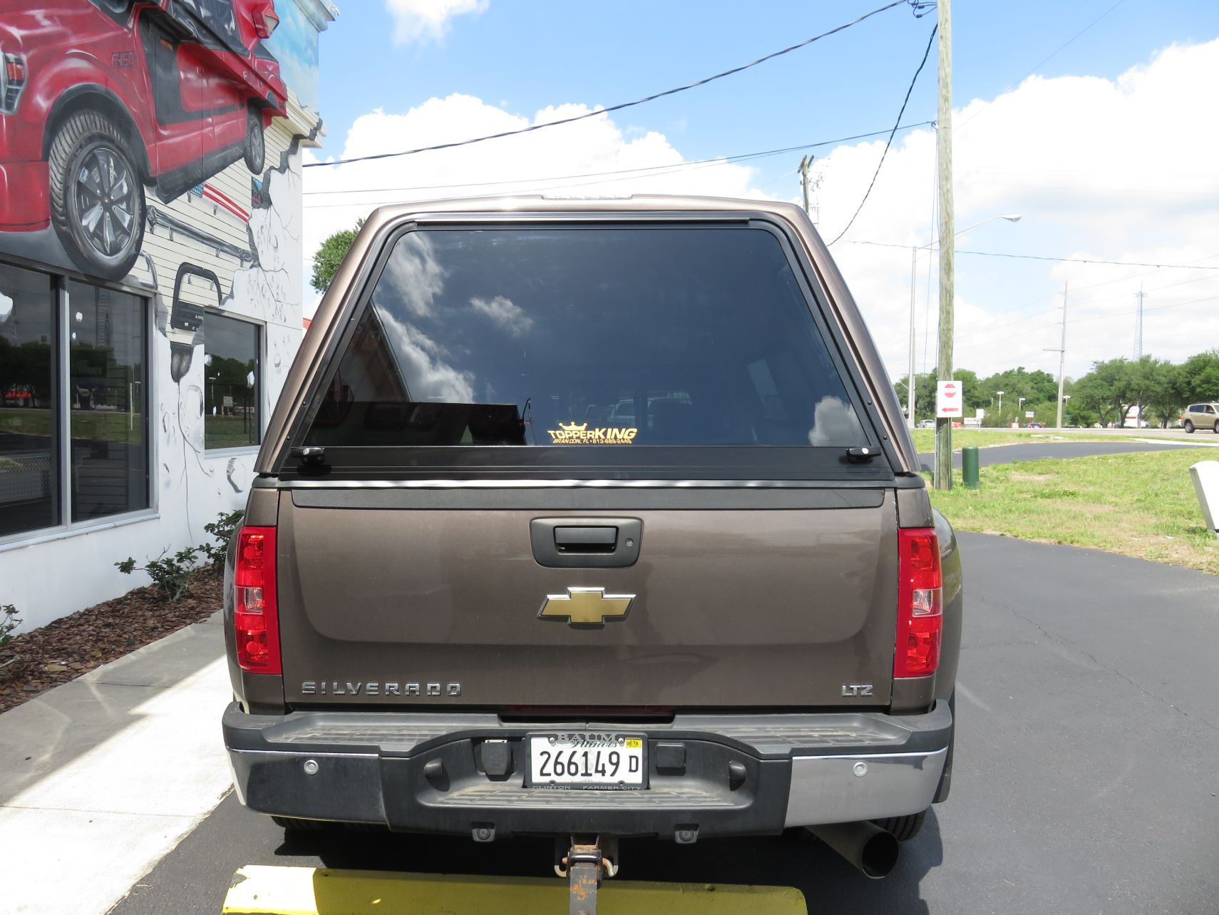 2013 Brown Chevy Silverado 3500 LEER 122 TopperKING TopperKING