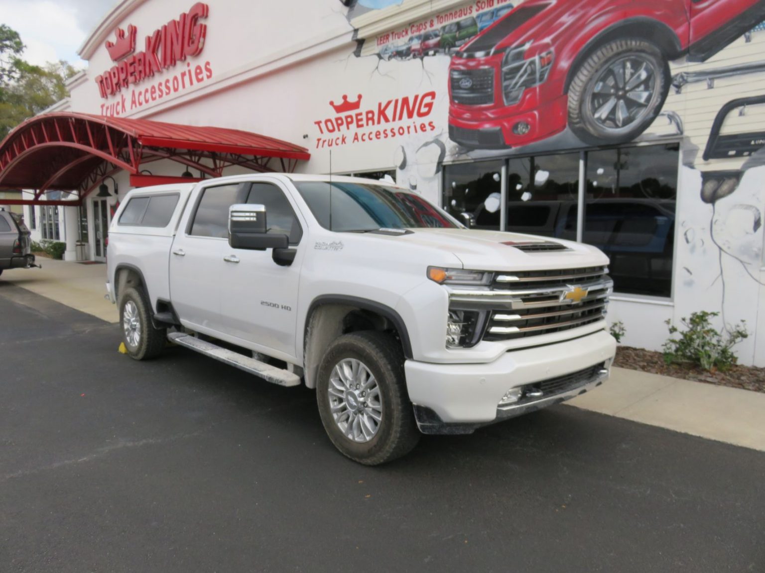 2020 Silverado LEER 100XR with Chrome TopperKING TopperKING