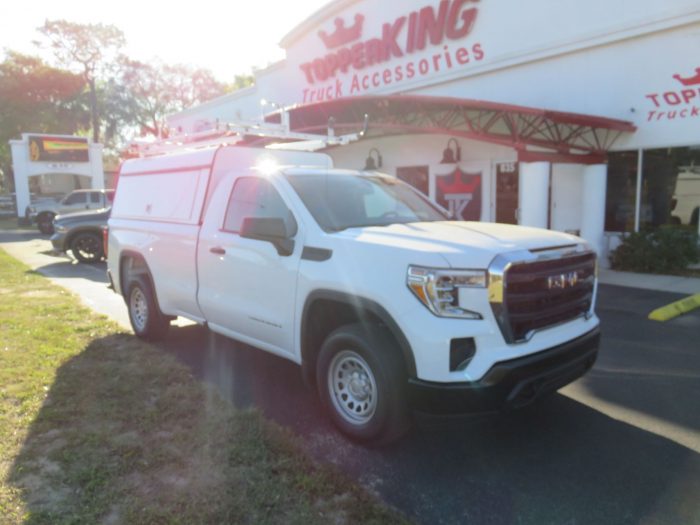 2020 White GMC Sierra with LEER DCC, Roof Racks, and Hitch by TopperKING in Brandon, FL 813-689-2449 or Clearwater, FL 727-530-9066. Call today to start!
