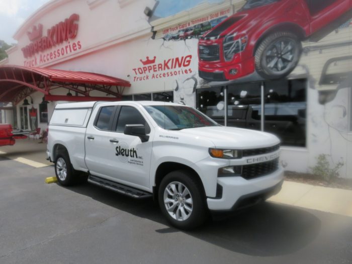 2020 Chevrolet Silverado with LEER DCC Construction Topper, Side Access Doors,Tint, Hitch. Call TopperKING Brandon 813-689-2449 or Clearwater 727-530-9066!