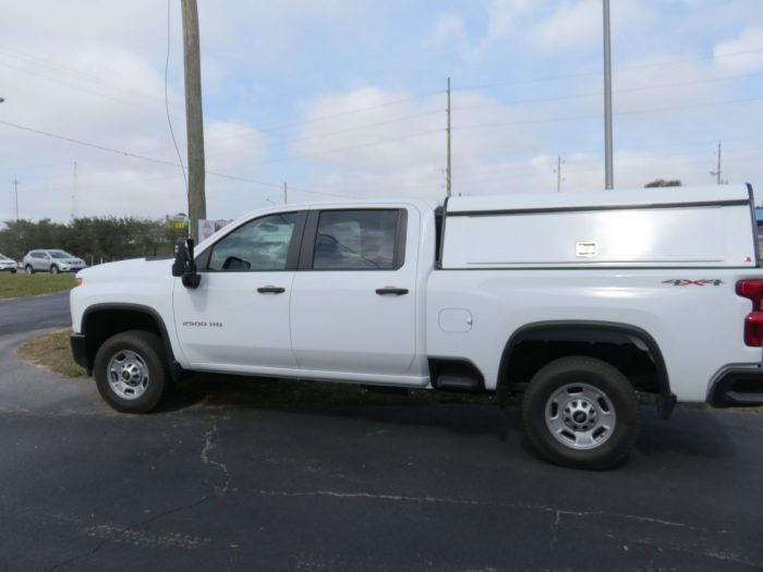 2020 Chev Silverado with LEER DCC, Full Back Door, Side Access, Hitch by TopperKING Brandon 813-689-2449 or Clearwater FL 727-530-9066. Call!